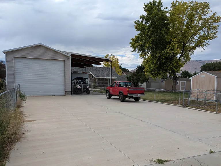 440 Cottonwood Ln — Photo 26