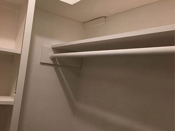 4th image of 310 W Cober Dr