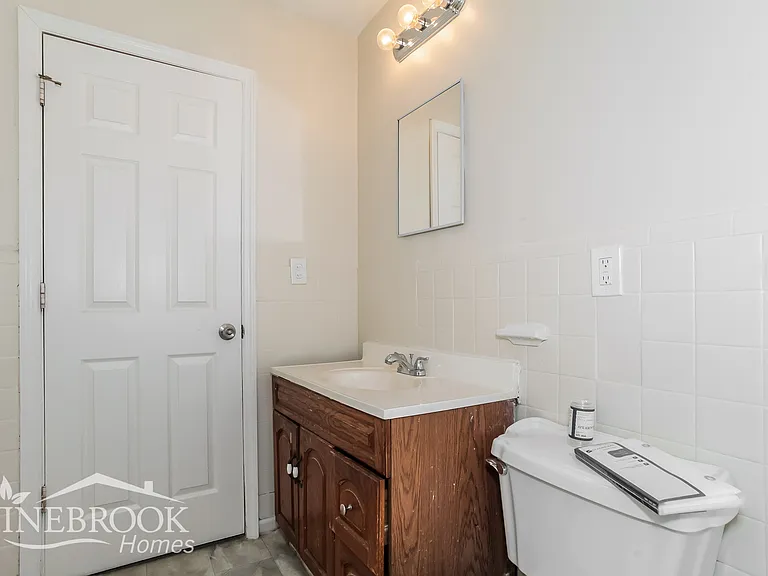 3184 W Tower Ave — Photo 14