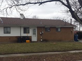 900 160th Pl, Calumet City, IL