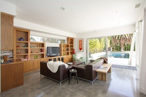 5th image of 4430 Lindblade Dr