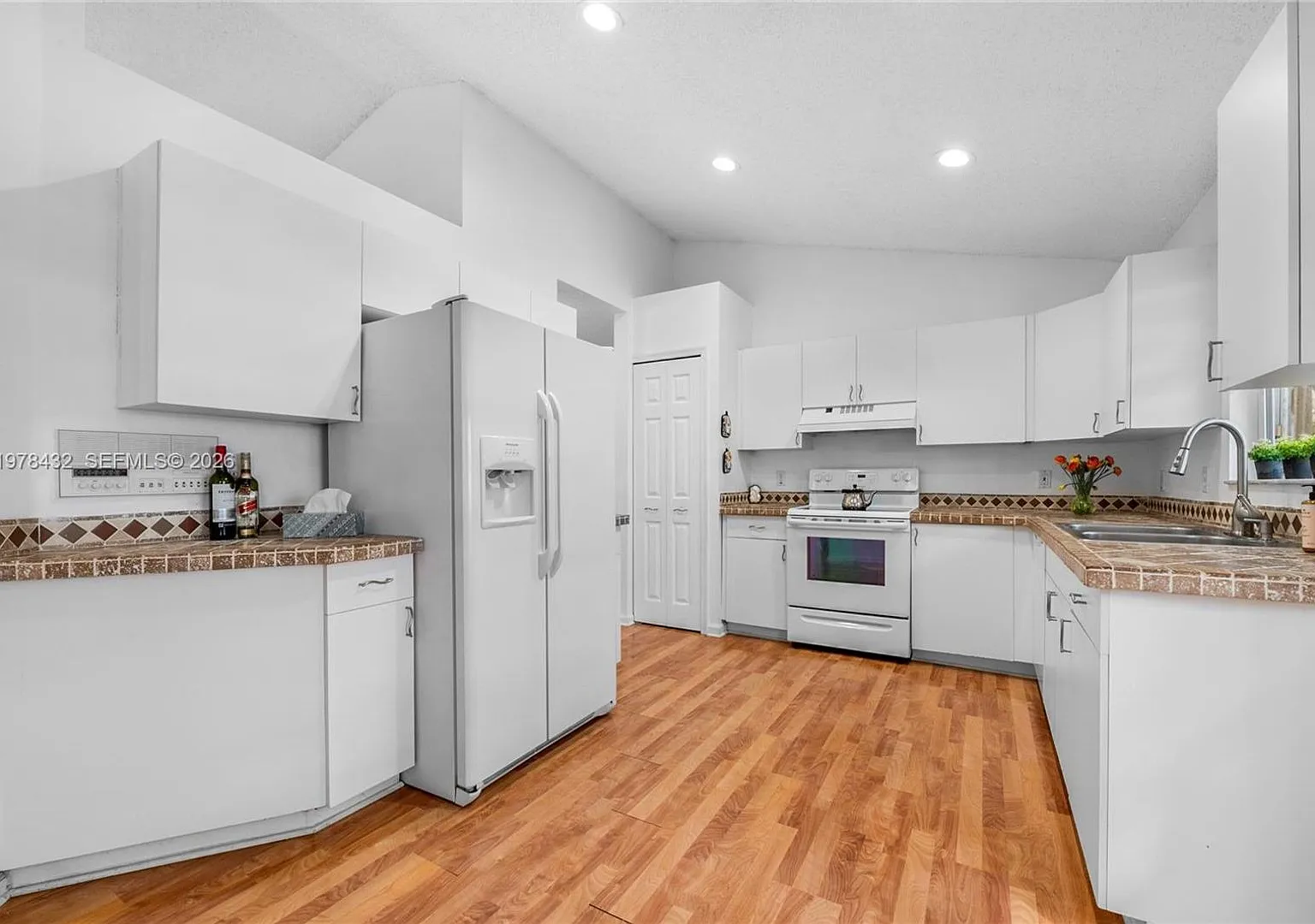 2020 SE 5th Place 2020, Homestead, FL 33033 — Photo 1