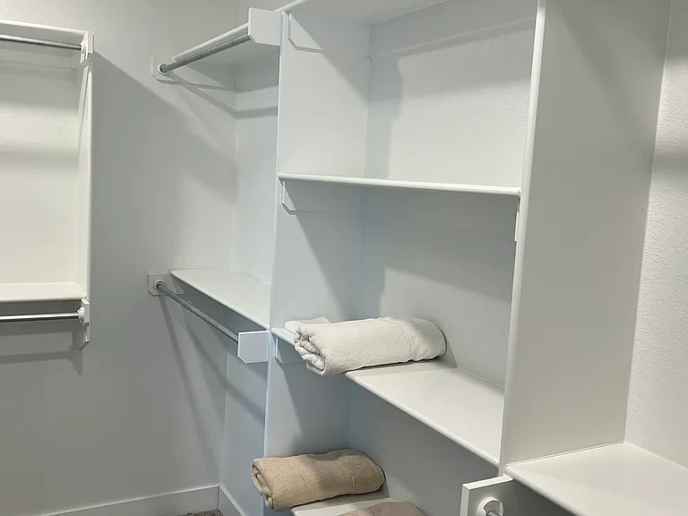 2405 Outlaw Ct — Photo 11