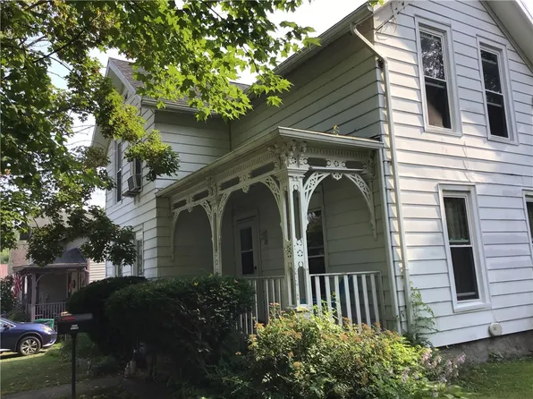 40 Eagle St, Mount Morris, NY 14510