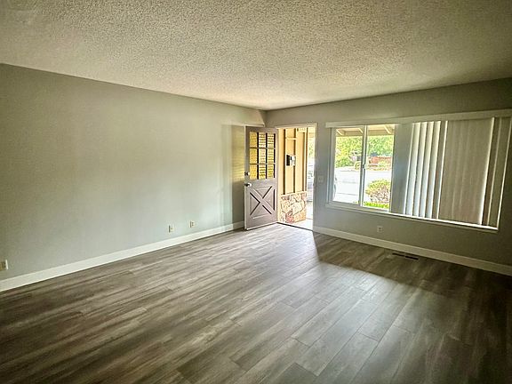 4th image of 1509 Anderson Rd