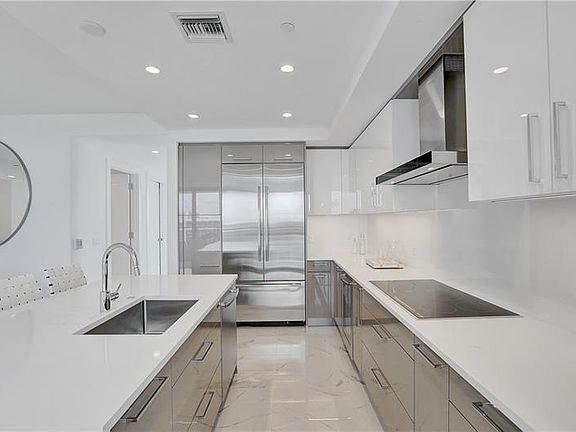 4th image of 100 E Las Olas Blvd Unit 2804
