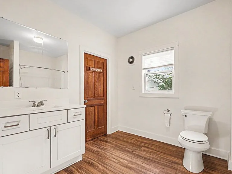 816 Innes St NE — Photo 6