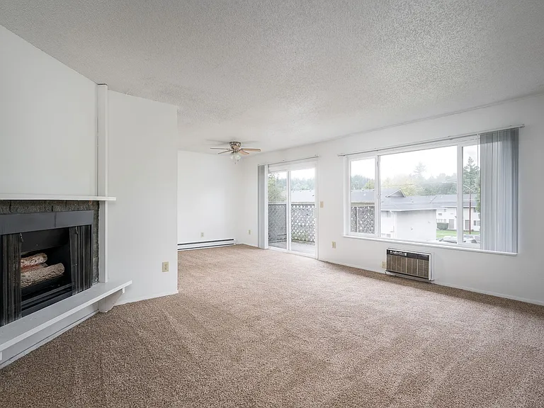 6301 SW Palatine St — Photo 2