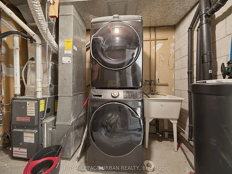 153 Craven Rd #BASEMENT — Photo 22