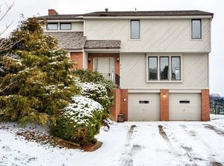 310 Ridgeway Dr, Wexford, PA 15090