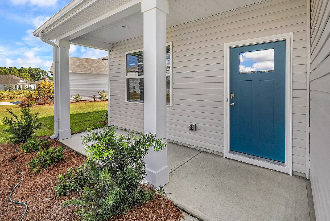 4 bed, 2340 sqft, $3,000 — Photo 2