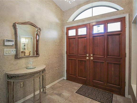 5th image of 3748 Woodridge Pl