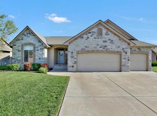 4146 N Lake Ridge Ct, Wichita, KS 67205