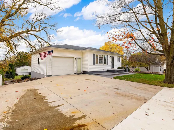 701 S 10th St, Saint Clair, MI 48079