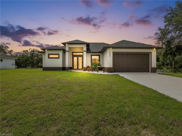 2221 Robert AVE, ALVA, FL 33920