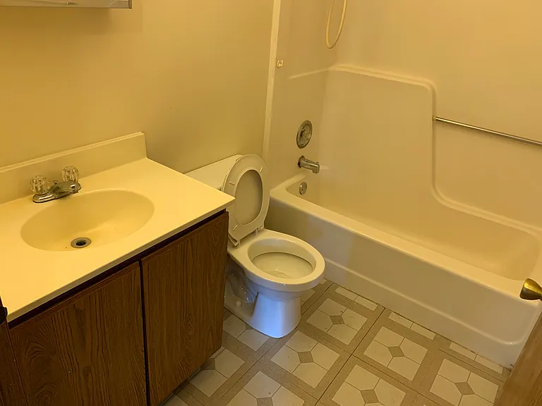 1112 Devney Dr #2 — Photo 2