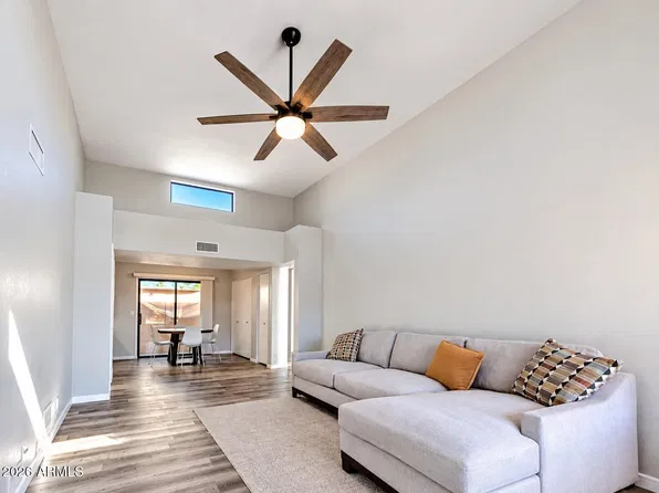 8940 W OLIVE Avenue #55, Peoria, AZ 85345