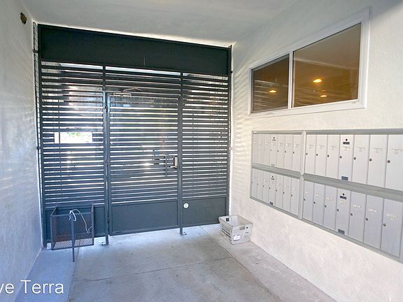 4th image of 2831 Ellendale Pl