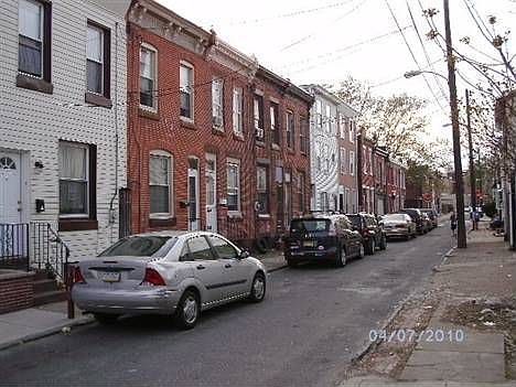 2nd image of 1606 E Hewson St