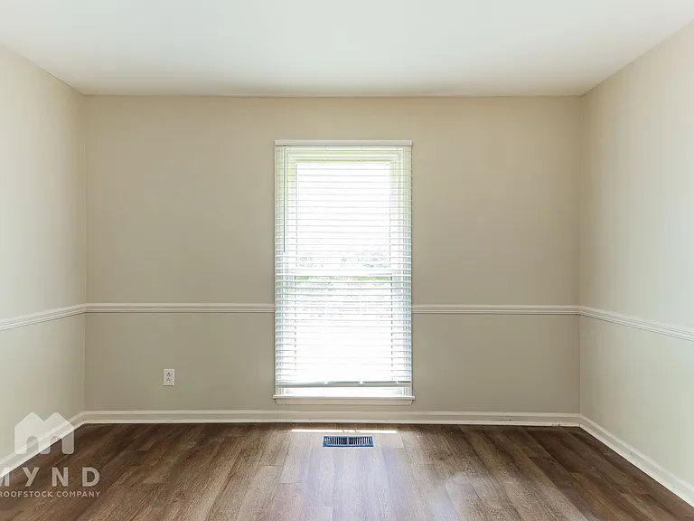 1840 Westridge Dr — Photo 15