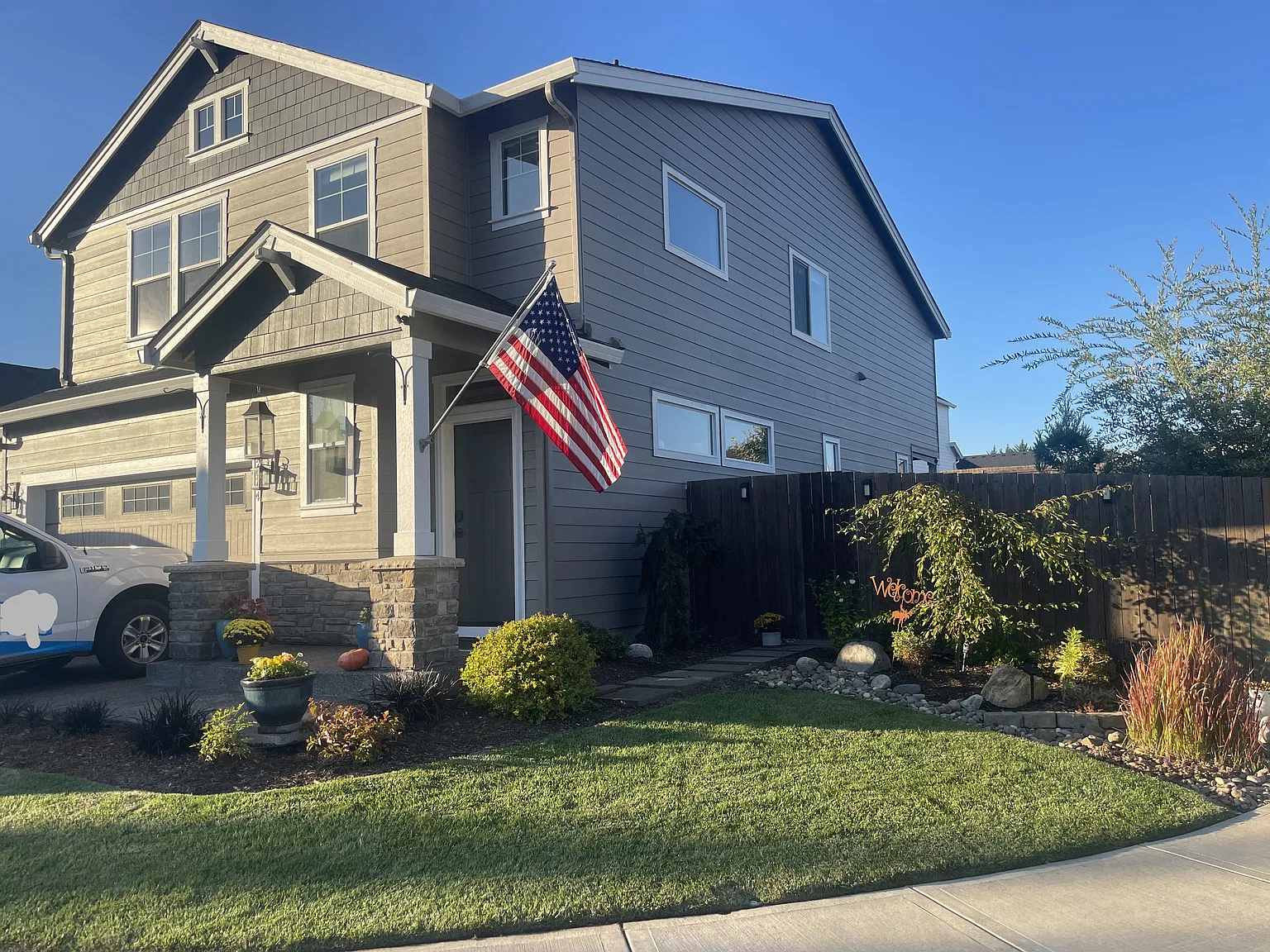 4 bed, 2413 sqft, $3,700 — Photo 1