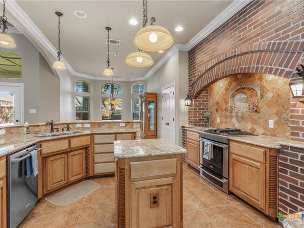 8006 Ridgeway Ct, Nolanville, TX 76559