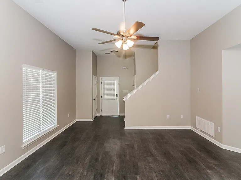 10678 Pecan Meadow Dr N — Photo 7