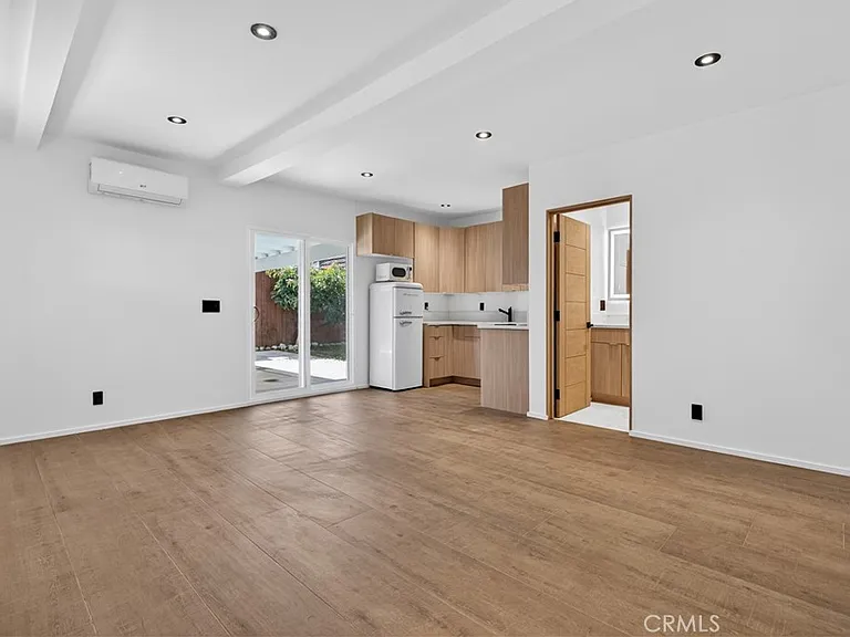1713 W Alameda Ave — Photo 48