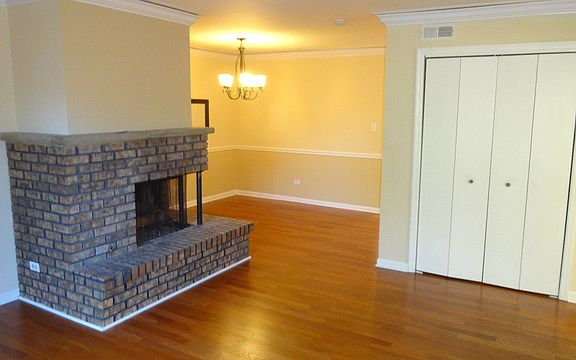 4th image of 1500 S Fairfield Ave APT 24C