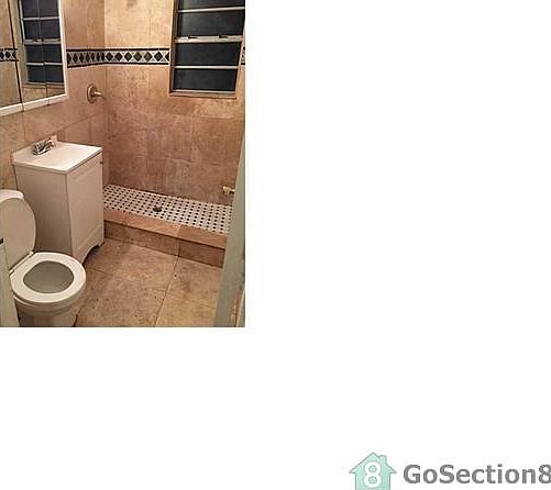 1st image of 1533 NE 131st Ln