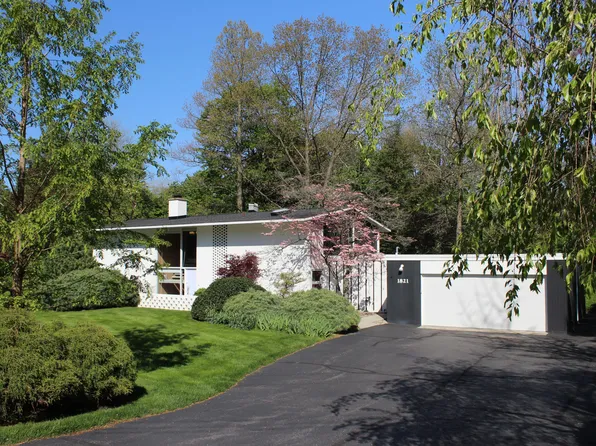 1821 Sheridan Dr, Ann Arbor, MI 48104