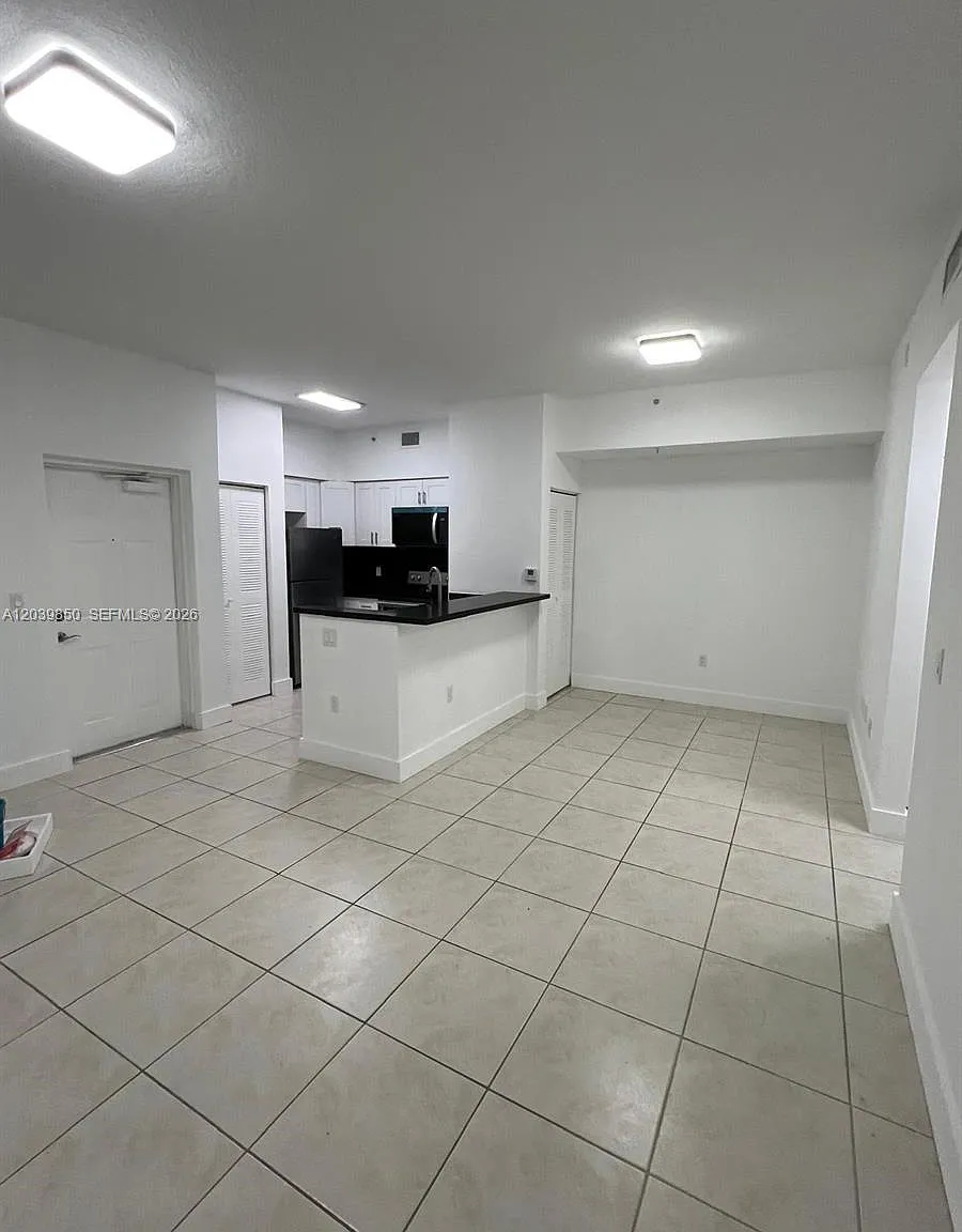 Palm Gardens At Doral Con — Photo 2