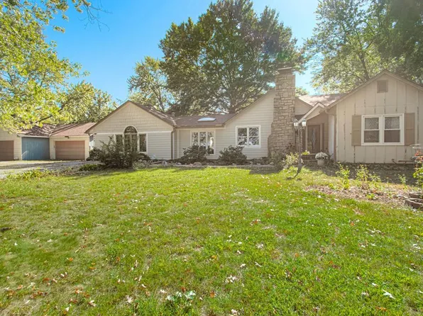 5420 Phelps Rd, Kansas City, MO 64136