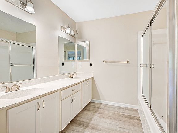 Spacious Bathroom with Lots of Storage