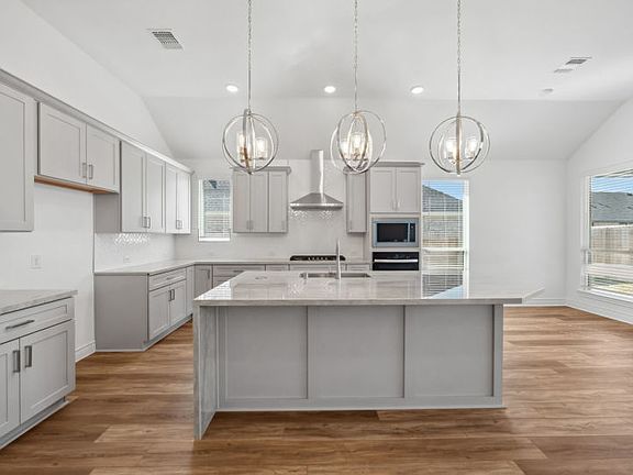Eat-In Kitchen Island