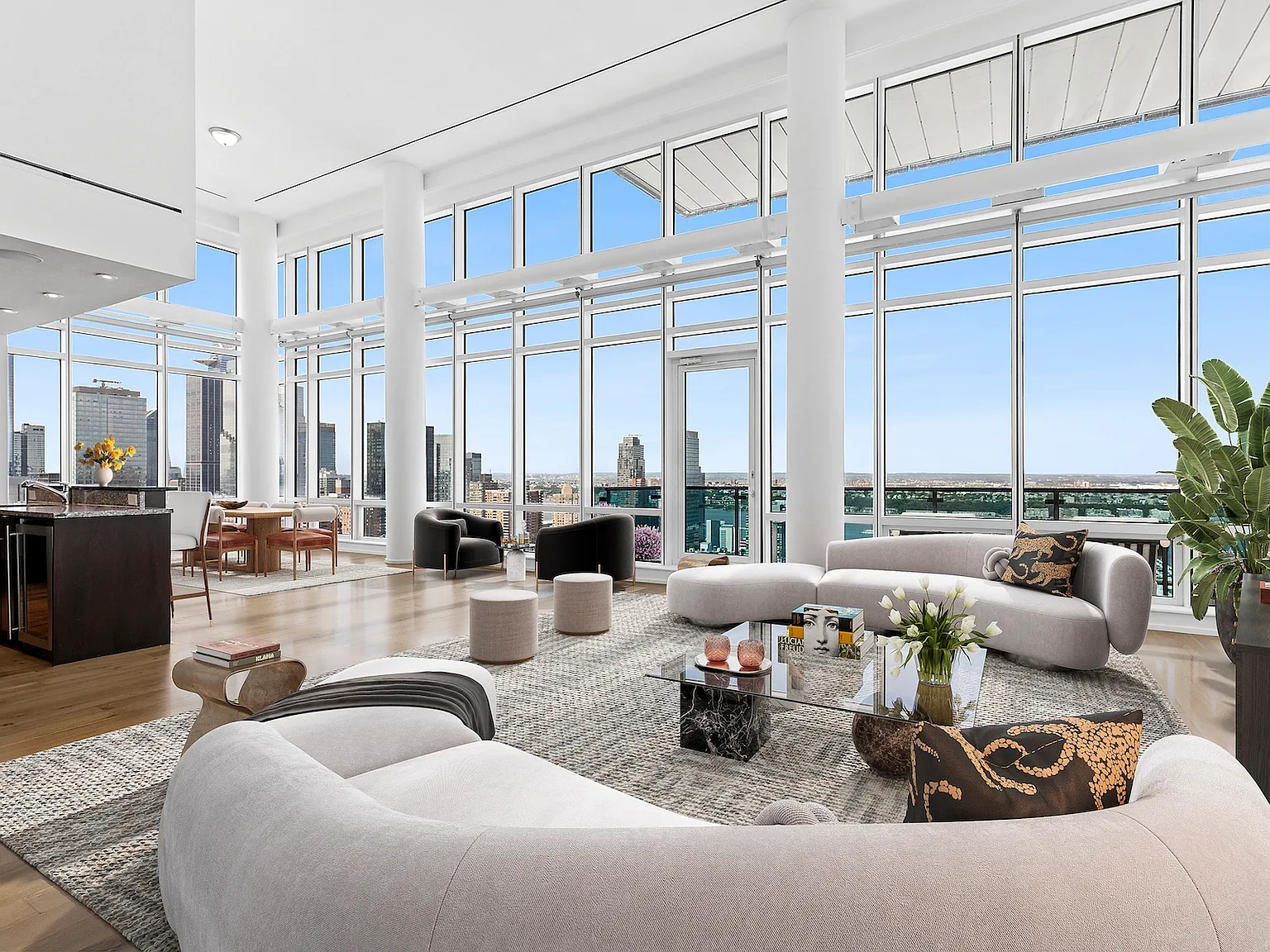 306 West 48th Street — Photo 3