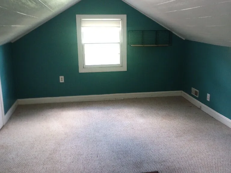 422 N Garrett St — Photo 5