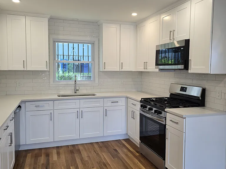 639 Oakdene Ave #1 — Photo 6