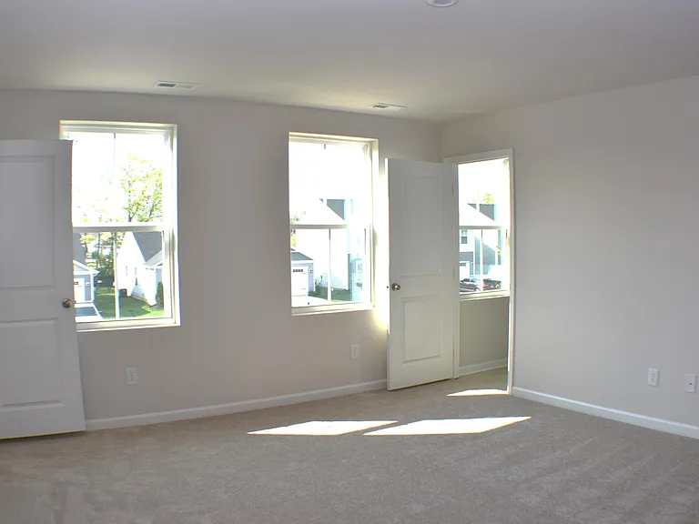 9755 Oak Grove Dr — Photo 13
