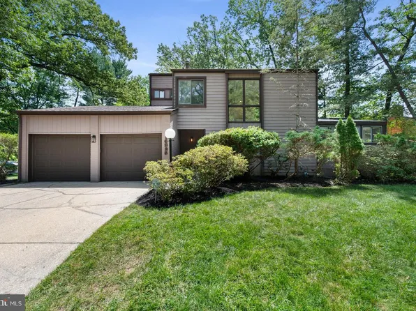 10325 Sixpence Cir, Columbia, MD 21044