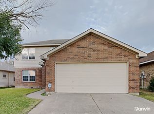 316 Memory Dr, Fort Worth, TX 76108