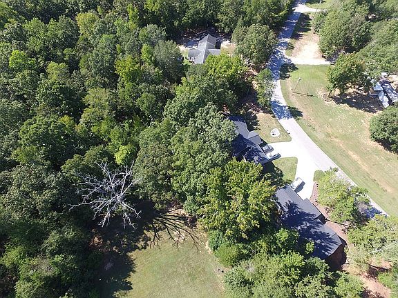3rd image of 261 Georgia Acres Rd