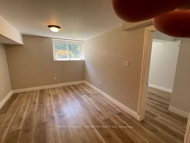534 Wellington St #BSMNT — Photo 7