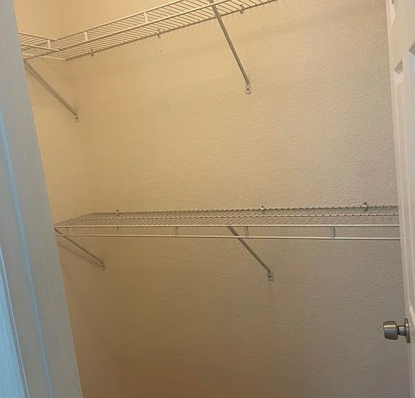 6712 S Himes Ave — Photo 13