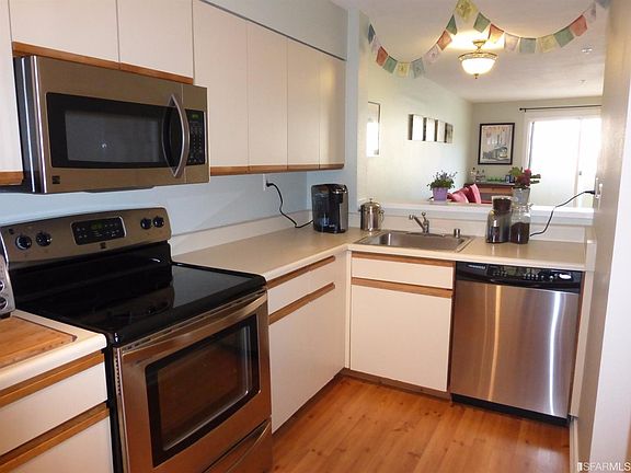 4th image of 15 Teresita Blvd APT 2