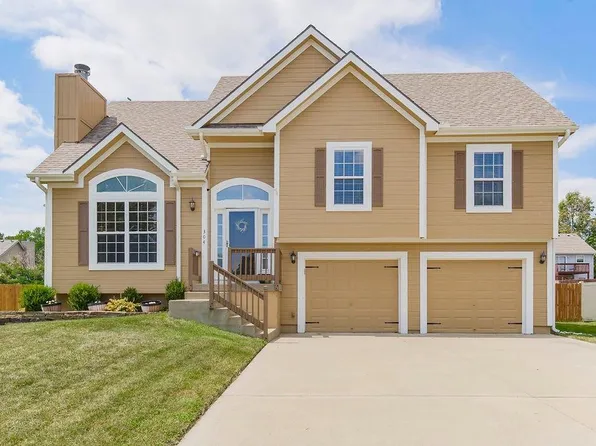 304 S Pecan Tree Ave, Lone Jack, MO 64070