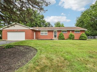 1723 Fairlynn Dr, Dayton, OH 45432