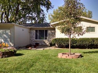 1804 N 111th St, Omaha, NE 68154