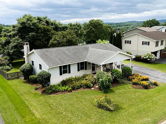 2nd image of 121 Julian Dr