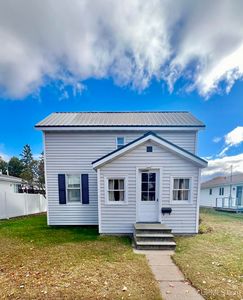 406 Iron St, Norway, MI, 49870